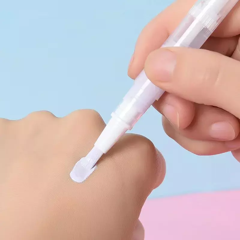 Vazio Nail Oil Pen com escova, Transparente Twist Cutícula Oil Pen, Recipiente cosmético, Lip Gloss Tube, 3ml, 50Pcs