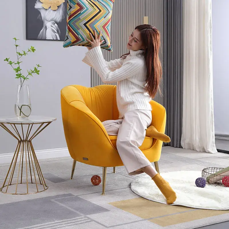 Light luxury post-modern velvet single small sofa designer petal shell American cloth lounge chair