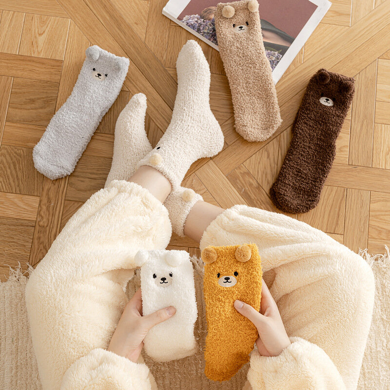 1 пара, женские носки, зима 2023, милые флисовые пушистые смешные носки с милой медведем для девочек, теплые зимние женские Чулочные изделия средней длины, носки для пола