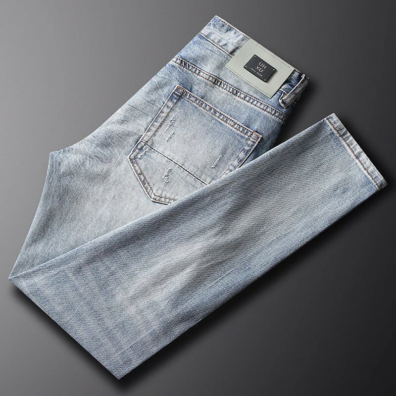 Pantalones vaqueros rasgados para Hombre, ropa de calle de moda, Retro, azul claro, elásticos, ajustados, diseño parcheado, Hip Hop