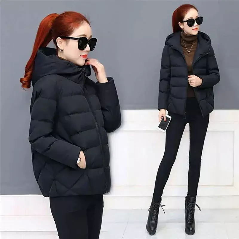 女性用の黒のキルティングコットンジャケット,短いカジュアルなアウター,ルーズフィット,冬のファッション,新しい2023