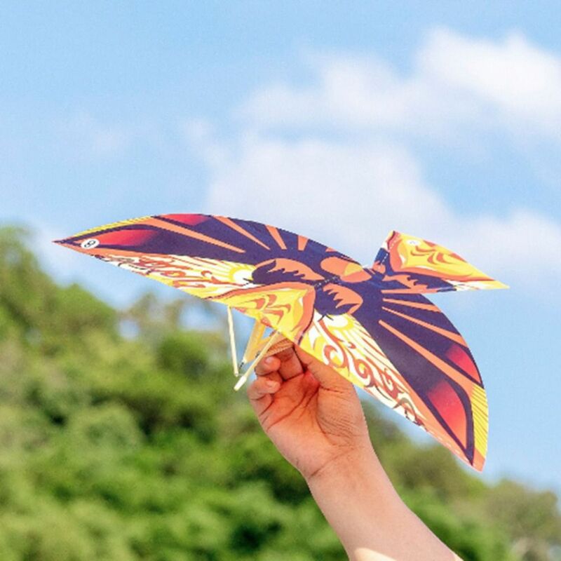 10PCS Random Color Flying Birds Toy Toy Gift Rubber Band Powered Plastic Toy Sports Flying Birds Kite Outdoor