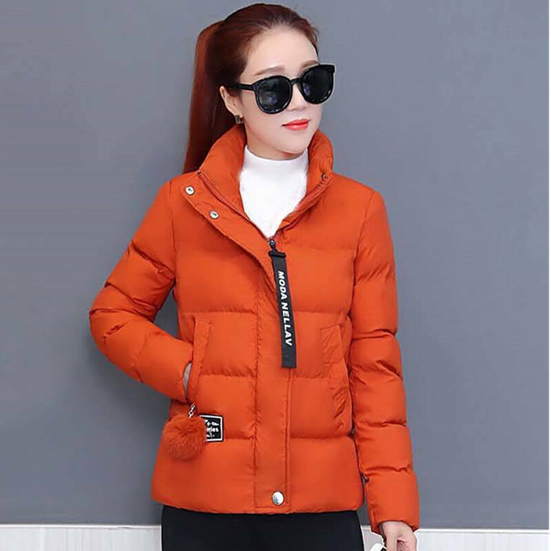 Jaket Crop ramping wanita, jaket katun warna polos tebal bantalan pendek Korea parka hangat kerah berdiri musim dingin untuk perempuan