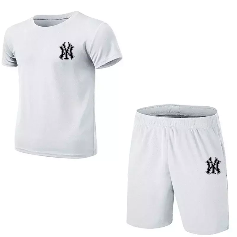 Set olahraga pria baru, kaus + celana dua set nyaman bernapas jaring lari kebugaran Musim Panas 2024
