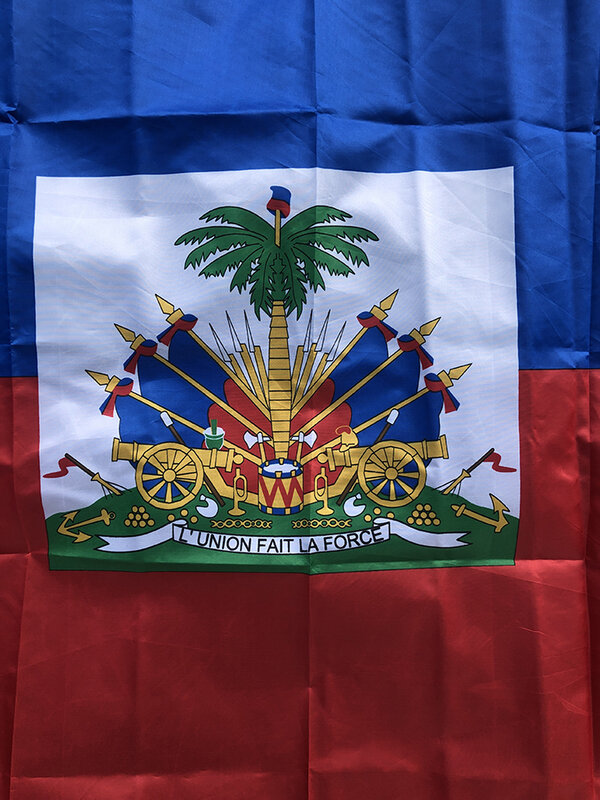 SKY FLAG Frete grátis Haiti Bandeira 90x150cm pendurado Poliéster azul vermelho 2 Lados Impresso Bandeira Nacional Haiti Bandeira esportiva
