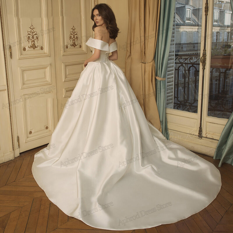 Einfache Brautkleider A-Linie Satin Brautkleider von der Schulter Roben Prinzessin Sweep Zug elegante charmante Vestidos de Novia