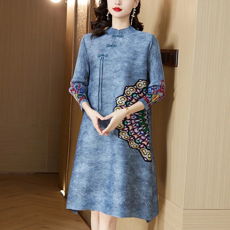 2023 jesień/zima nowa Sanzhai plisowana sukienka nadruk w stylu Vintage jedwabna elastyczna luźna duża spódnica z okrągłym dekoltem Qipao wąska do kolan