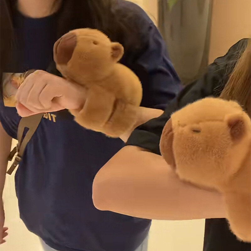 Capybara-pulsera con cierre a presión de animales para niños, brazalete de felpa, anillo de mano, juguetes Kawaii, regalo de cumpleaños, novedad