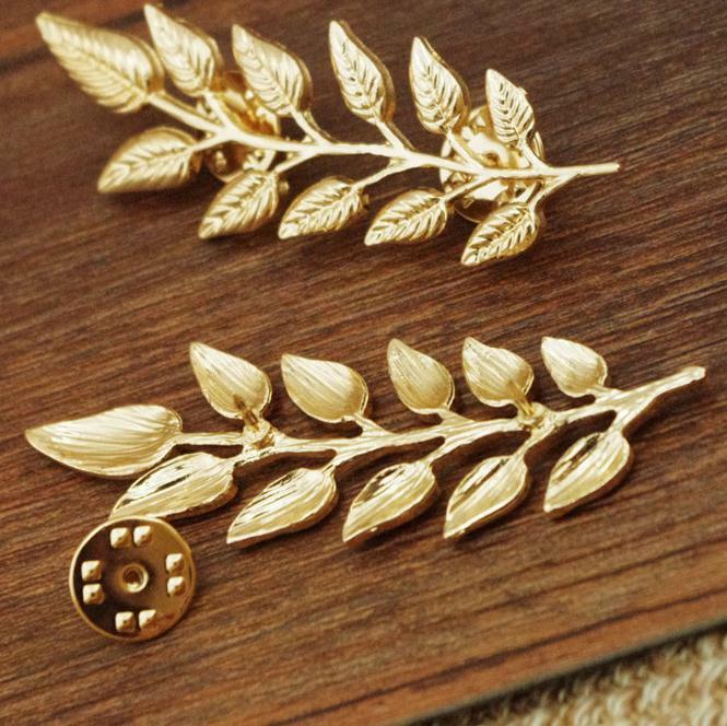 New 1 Pair Vintage Fashion Tree Leaf Collar Pin  Retro Lapel Brooch  Hollowed Shirts Breastpin Jewelry Accessories Wholesale
