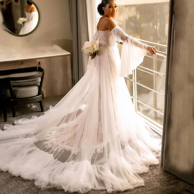 Vestido de casamento removível Long Flare Sleeves, Dubai Bridal Gowns, Bainha de babados, Lace Underlay Tassels, Corset Back, Vestido moderno árabe de luxo