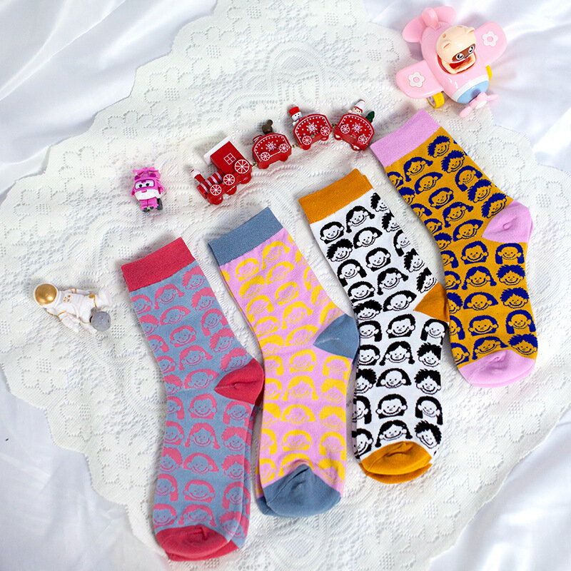 Pop style color scheme,beautiful cartoon face,Japanese women's socks trend,medium tube women's socks