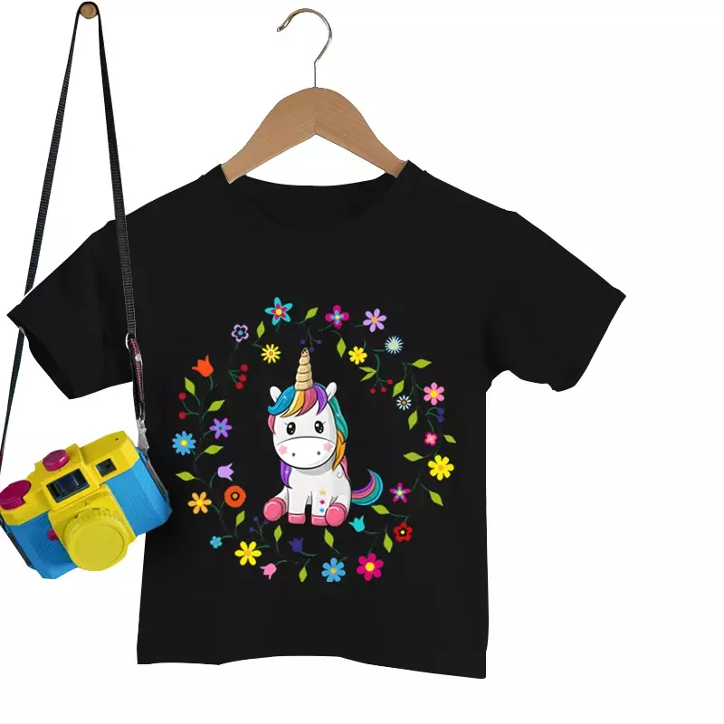 Camiseta con estampado de unicornio en un marco de flores para niños, ropa de unicornio de dibujos animados, bonita camiseta de unicornio para bebé, ropa informal
