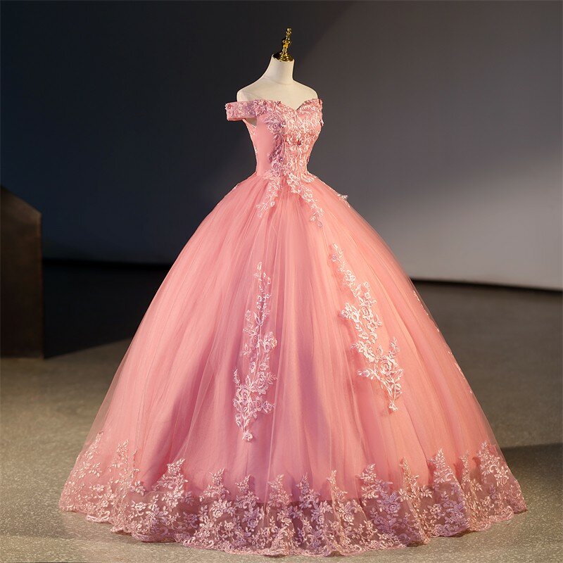 Estate nuovi abiti Quinceanera rosa elegante abito da festa con spalle scoperte abito da ballo classico in pizzo con fiore dolce