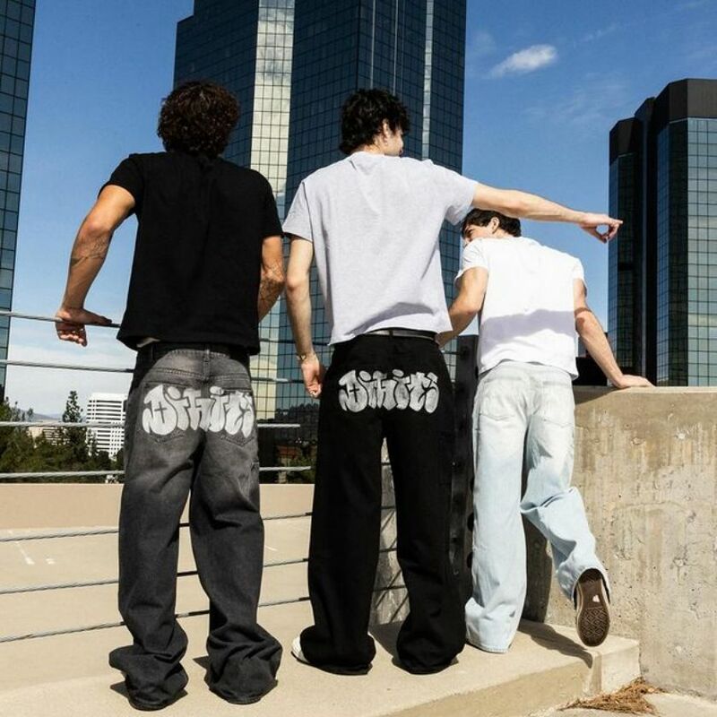 Duża litera Harajuku z nadrukiem proste dżinsy 2024 letnich nowych męskich i damskich hip-hopowych dżinsów y2k z szerokimi nogawkami z wysokim stanem