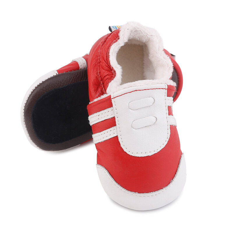Scarpe per bambini suola morbida classico antiscivolo neonato Pre camminatori ragazzo ragazze carino calzature per bambini neonato presepe scarpa 0-2Y Sneaker in pelle