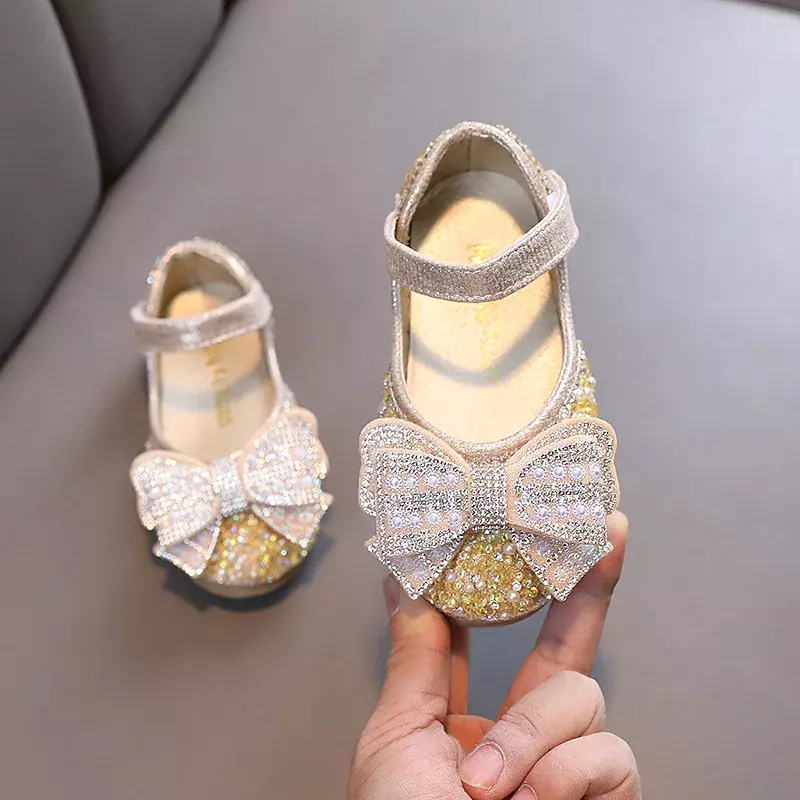 2024 jesienne strasy dla dziewczynek skórzane buty dziecięce brokatowa kokardka księżniczka maluch pojedyncze buty do tańca J182