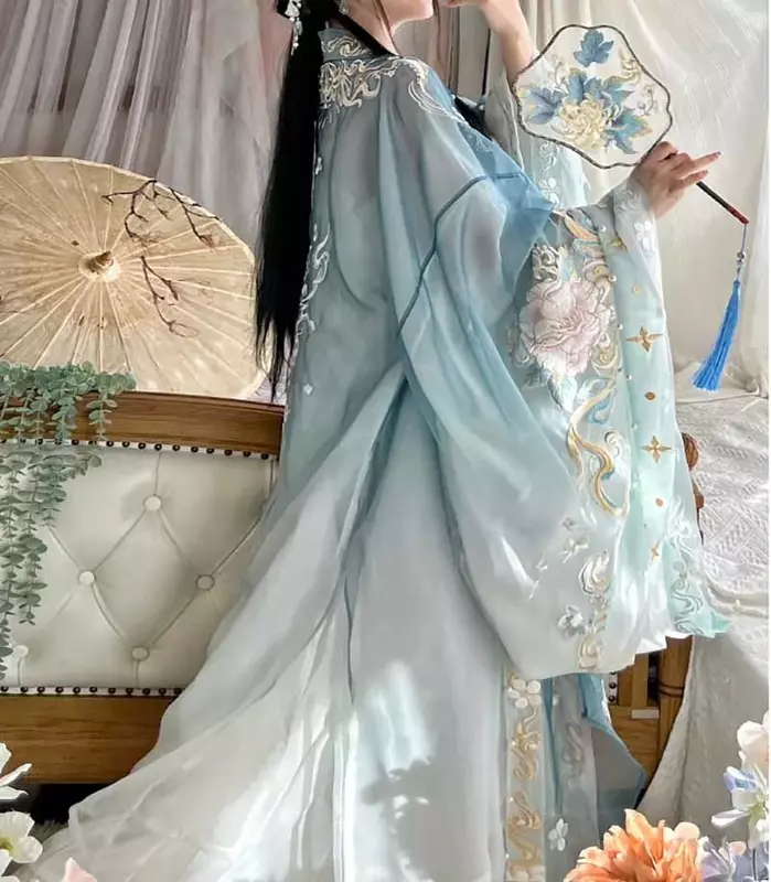 女性のための伝統的な中国の漢服セット,良質の刺繍,女性のカーニバルの衣装,コスプレドレス,グラデーションブルー,中国