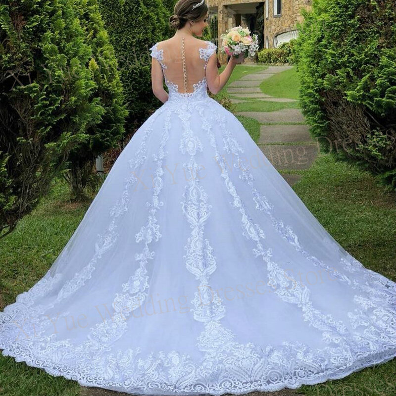 2024 nowe klasyczne, hojne suknie ślubne proste koronkowe aplikacje bez pleców iluzja suknie panny młodej bez rękawów Vestido De Novia