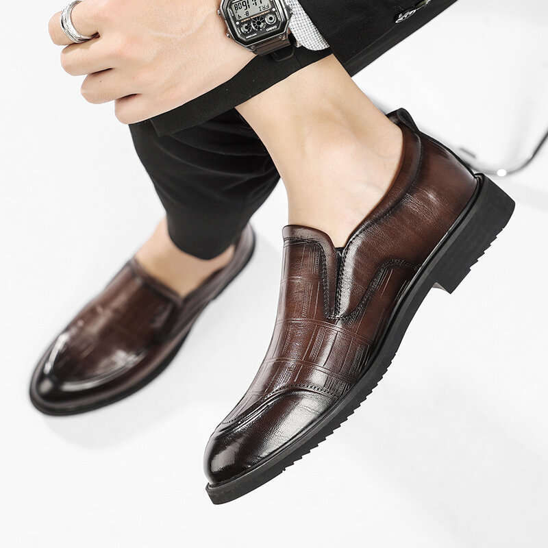Мужские кожаные туфли без шнуровки, черные повседневные туфли с круглым носком, на квадратном каблуке, обувь для осени и зимы, 2023