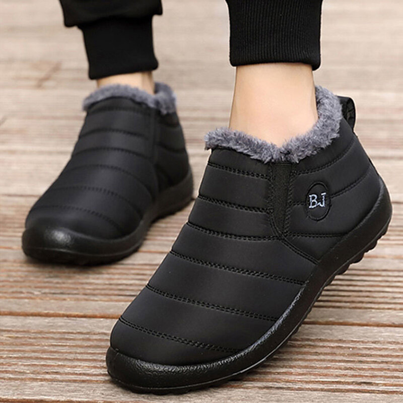 Botas de neve leve para mulheres, sapatos pretos, botas de inverno impermeáveis, plus size, 2022