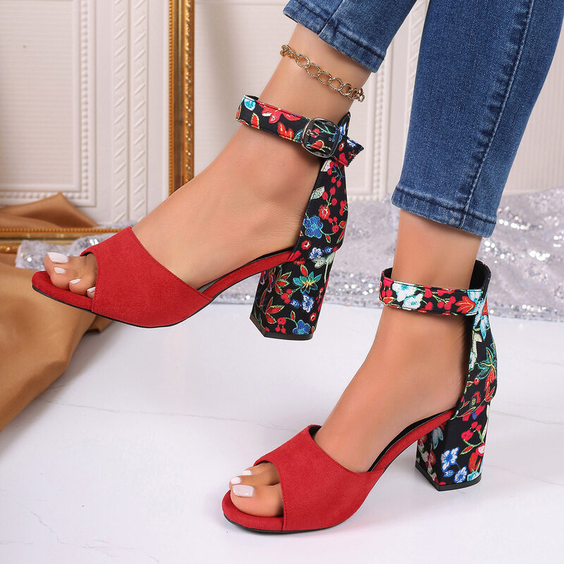 Color blocking buckle oversized high heeled sandals 2024 summer new fish mouth sandals fashionable floral fashion sandals