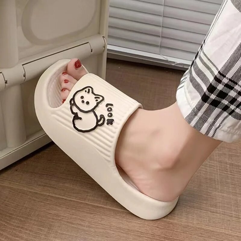 Sandal mandi wanita, 2023 musim panas Platform tebal Non-Slip rumah kucing kartun sandal jepit pantai sandal wanita dalam ruangan luar ruangan