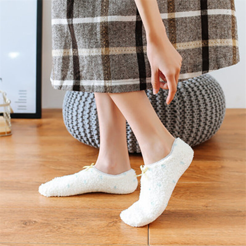 Winter Plush Socks Women Short Thicken Invisible Warm Soft Slippers Low Cut Socks Striped Ladies Ankle Boat Sock Girls