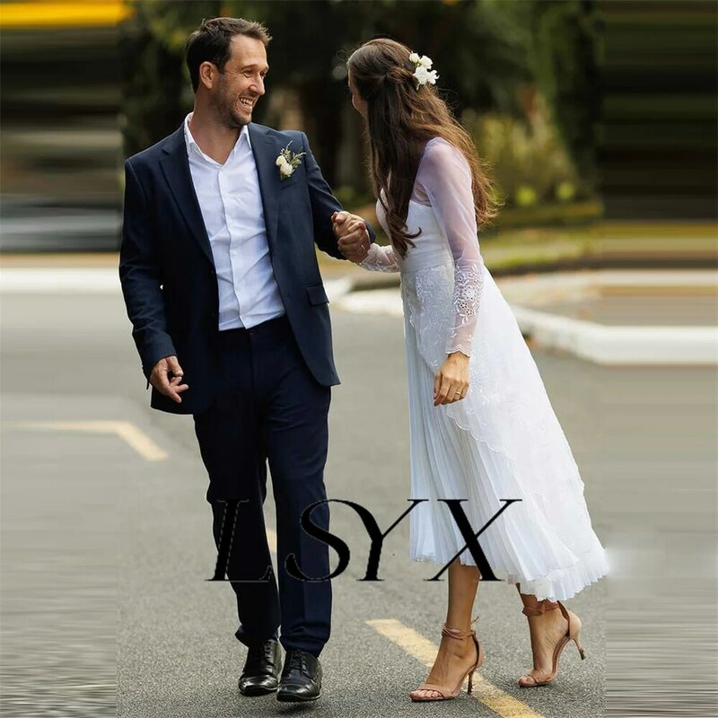 Lsyx Illusion lange Ärmel O-Ausschnitt A-Linie Spitze Brautkleid für Frauen Falten Knopf zurück mittellanges Brautkleid nach Maß
