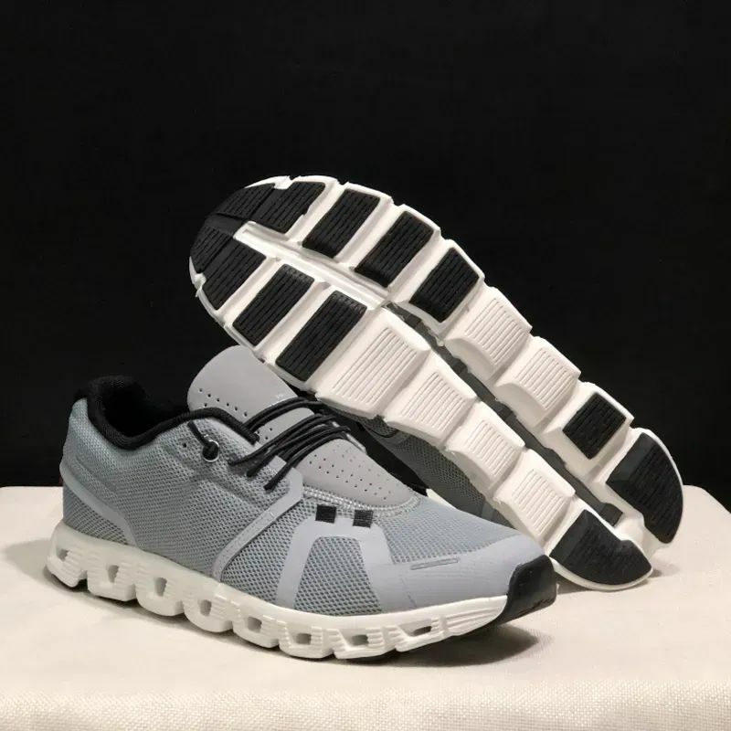 Running Outdoor shoes scarpe firmate Platform Sneakers nuvole sport ammortizzanti tutto nero bianco grigio per donna Mens Train