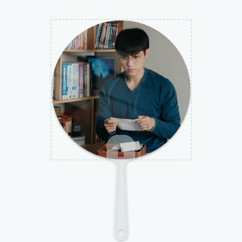 Huang Hongxuan Qiu Yuchen HD Poster Taiwan TV Unknown Drama Stills Photo Picture18*18cm Plastic Round Fans Can Custom