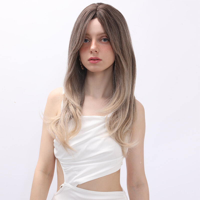 Wig sintetis tahan panas alami Cosplay rambut palsu bagian tengah berombak panjang Platinum pirang terang 24 inci untuk wanita