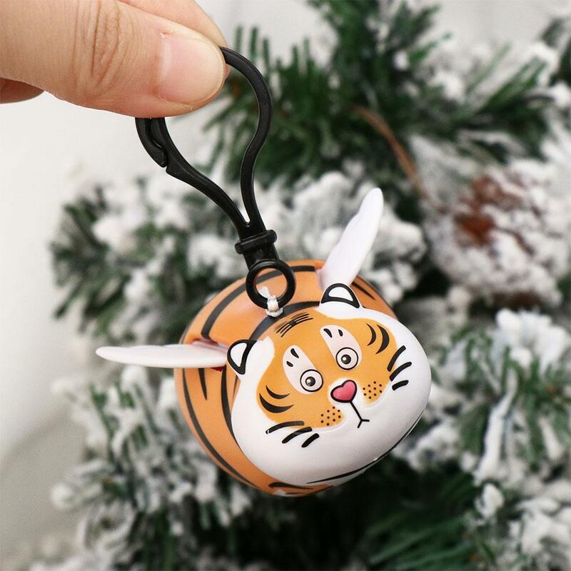 Llavero colgante de tigre volador con alas, modelo de personaje de Anime, juguete Kawaii para niños, regalo de Año Nuevo, nuevo
