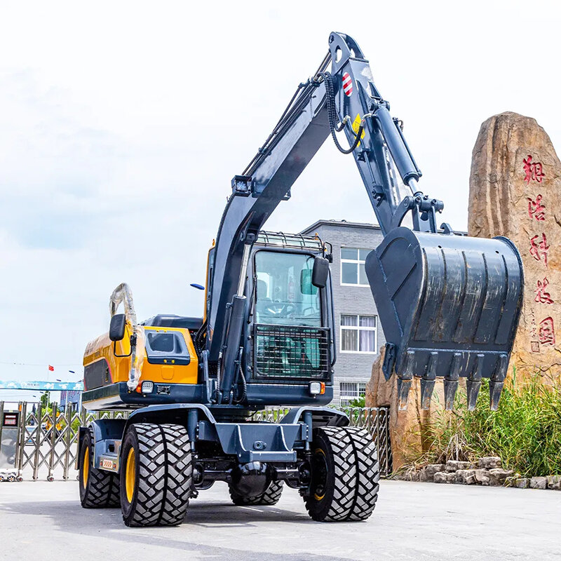 Municipal Construction Multifunctional Hydraulic 8TON Tire Wheels Excavator Wheeled Excavator For Sale