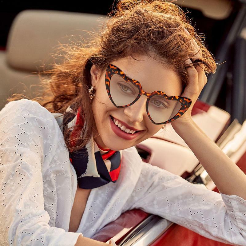 Heart Sunglasses For Women UV Protection Retro Glasses Oversized Trendy Love Shape Eyewear Fashion UV Protection Transparent