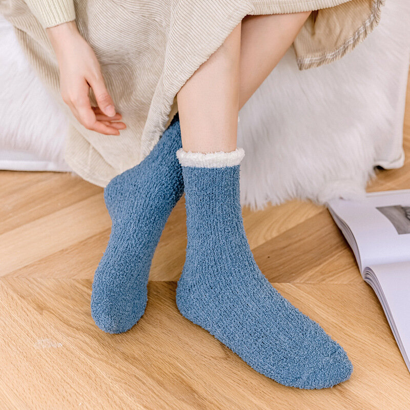 ถุงเท้าขนฟูนุ่มให้ความอบอุ่นสำหรับผู้หญิง1คู่ถุงเท้ากลางสุดน่ารักนุ่มอุ่นหนาสำหรับใส่ในบ้าน