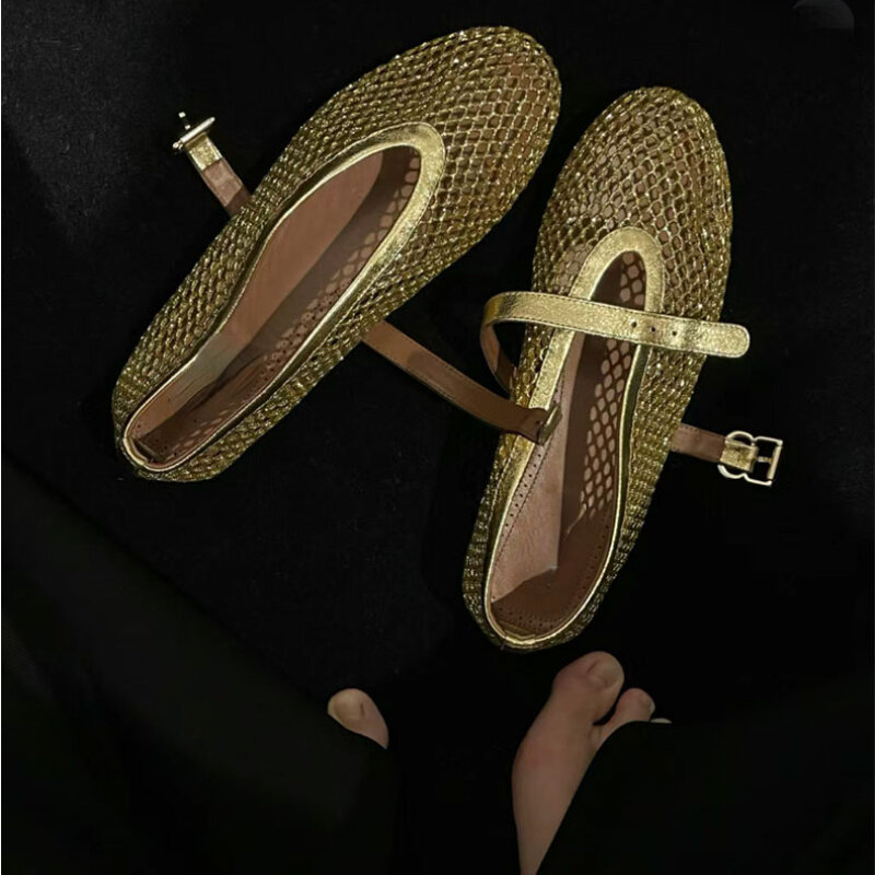 Балетки женские с круглым носком, модная обувь Мэри Джейн, летняя прогулочная обувь, плоская подошва с пряжкой, сетчатые