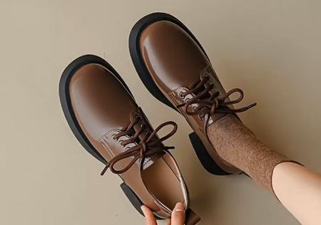 أحذية ثلج كلاسيكية صغيرة للغاية ، أحذية الكاحل من جلد الغزال ، فرو غير لامع ، نعال شتوية مريحة ، مصمم أستراليا تاسمان ، جديد