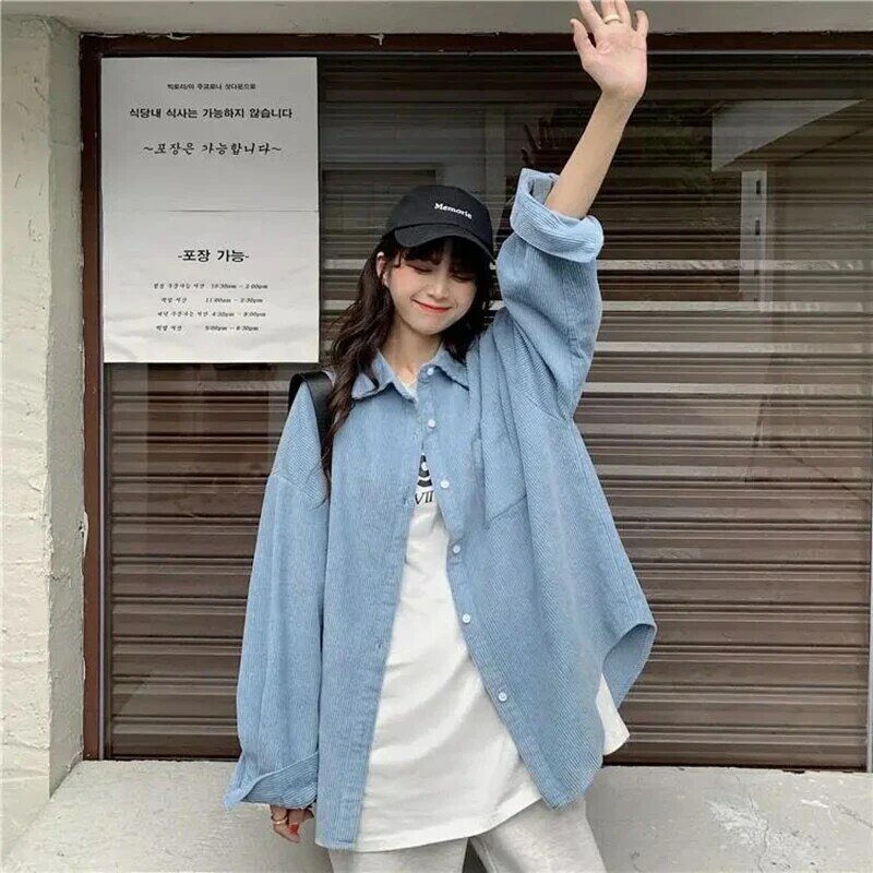Camicia da donna in velluto a coste solido coreano estate tasche stile Preppy camicetta da donna moda nuovo bottone manica lunga top femminile