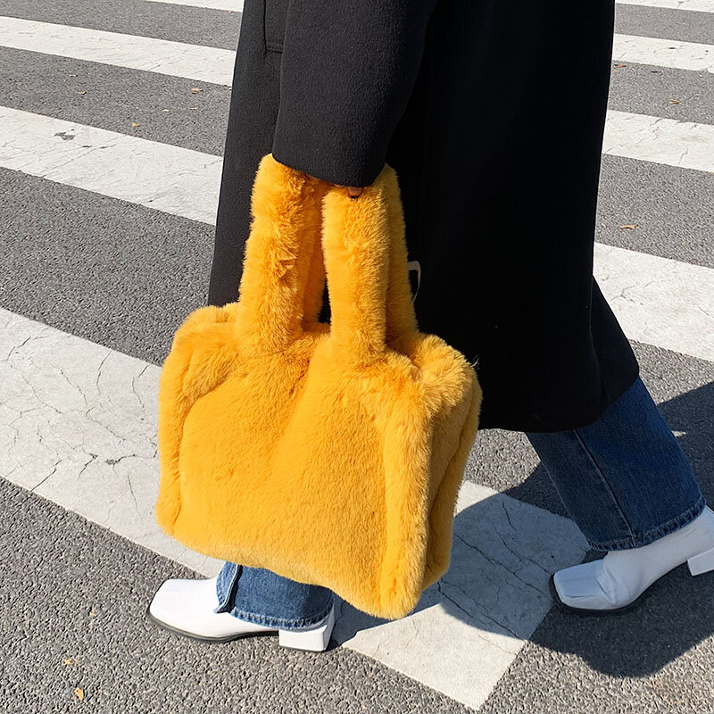 Plush กระเป๋าโท้ทสำหรับผู้หญิงฤดูหนาวนุ่ม Shopper Furry กระเป๋าสะพายไหล่ Luxury Designer กระเป๋าถือสแควร์ขนสัตว์ Eco กระเป๋าเกาหลี