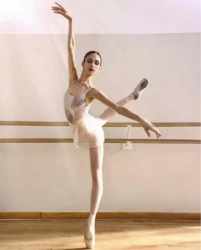 Bez rękawów trykot baletowy dla dorosłych 2024 nowy biały elegancki trening taniec baletowy noszenia zespół taneczny kombinezony gimnastyczne