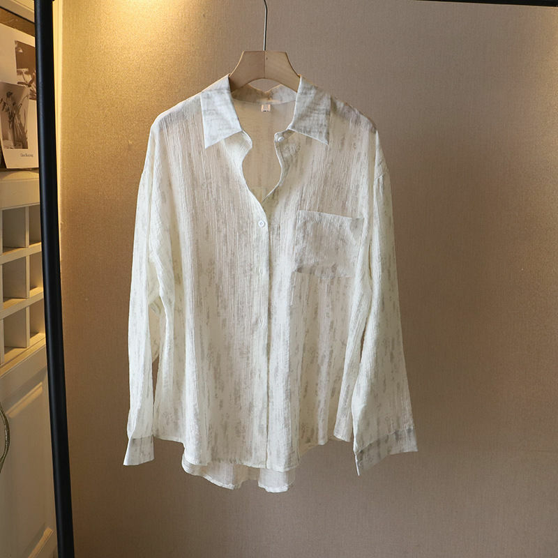 Summer New Loose Casual Versatile Gentle Style Long Sleeved Chiffon Shirt Flip Collar Sunscreen Shirt Design Sense Small and Uni