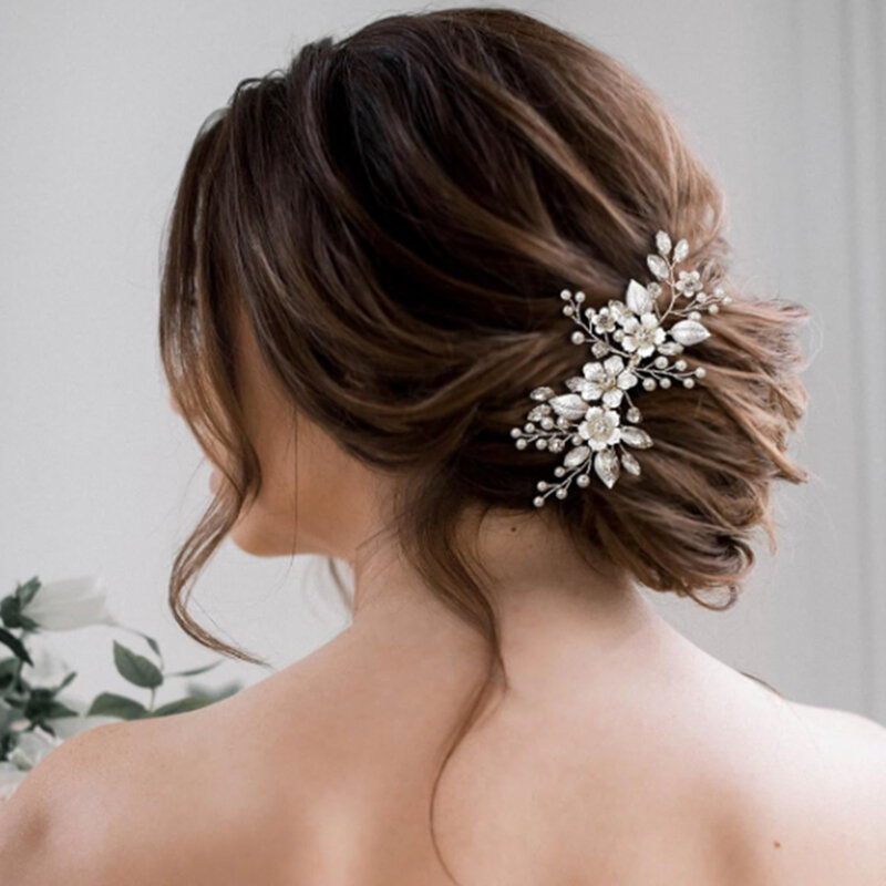Peine de pelo plateado hecho a mano para novias, accesorios para el cabello de boda, piezas de cabello para novias y mujeres