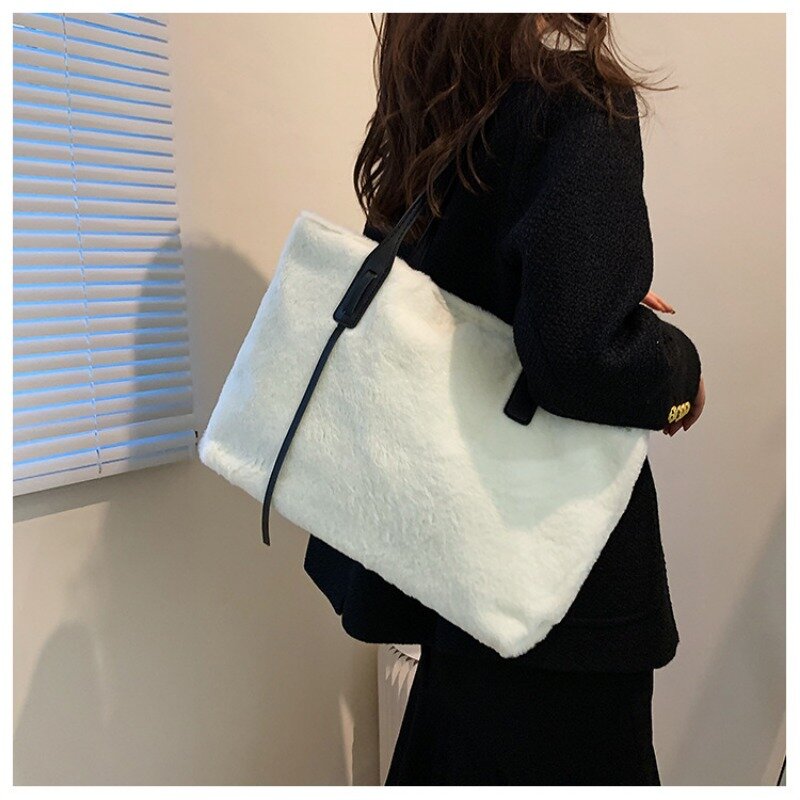 Large Capacity Simple Winter Women's Shoulder Bag New Trend Fashion Handbag Shoulder Bag Wool Foreign Tote Female Shoulder Bag