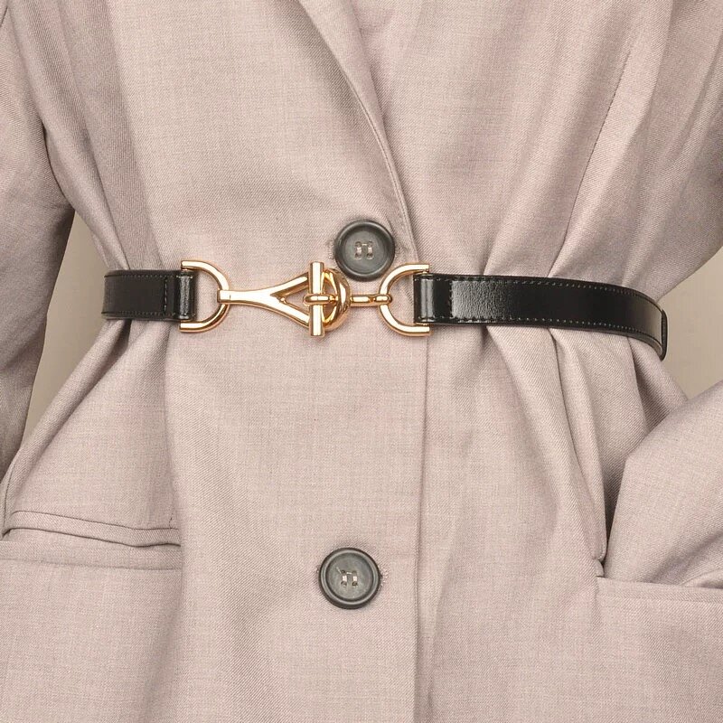 Cintura da donna regolabile fibbia in vera pelle cinture sottili cintura piccola retrò cintura decorativa a vita Versatile vestito abbinato alla cintura