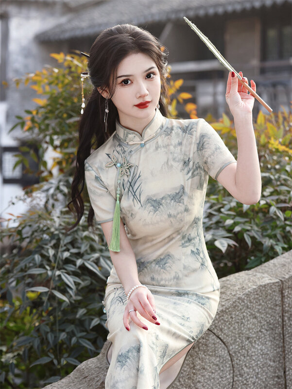 ชุดกี่เพ้าแขนสั้นสำหรับผู้หญิงชุดเดรสชุดเดรสปาร์ตี้เย็นพิมพ์ลายหมึกสไตล์จีนใหม่2024