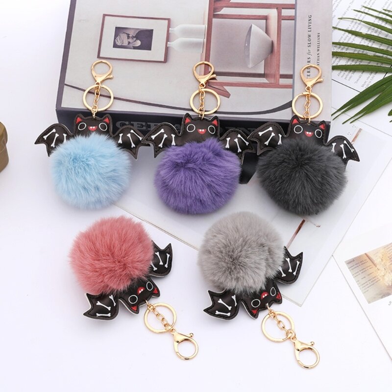 Halloween Bat Keychain Plush Ball Keyring Keychain Charm Accessories Handbag Pendant Halloween Party Favor Supplies J60A
