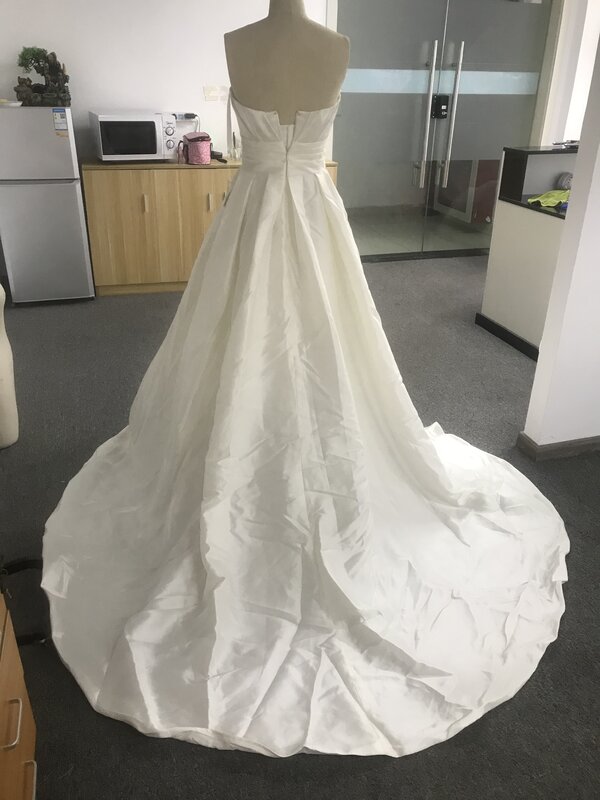 CloverBridal Cheap Strapless Vestidos Baratos Satin Ivory Factory Dress Pleated Discount Wedding Gown Suknia Slubna 1092