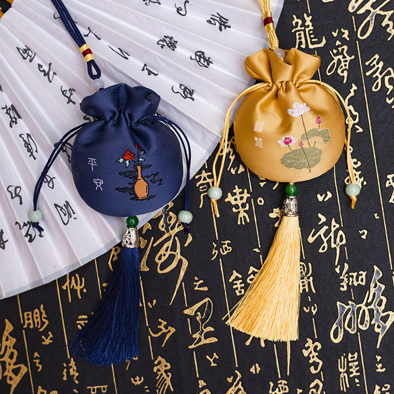 Bolsita de brocado de estilo chino, bolsa de bendición de Guardia Real, colgante de coche antiguo, monedero pequeño, accesorios de traje Han