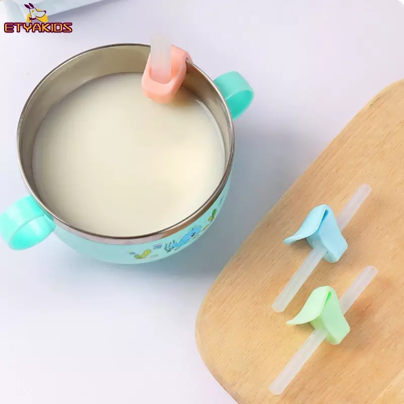 Cartoon Bear Baby Drinking Straws with Buckle Silicone Reusable Baby Learn To Eat Complementary Food Feeding Cups Accessories