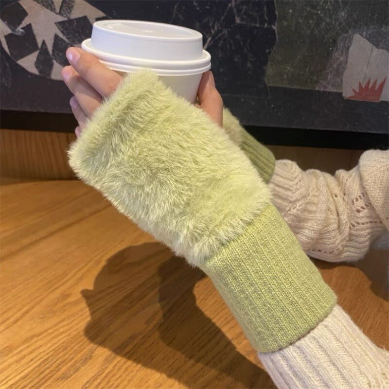 Плюшевые перчатки на полпальца, женские зимние однотонные вязаные плотные мягкие пушистые теплые модные наручные перчатки без пальцев для работы и письма